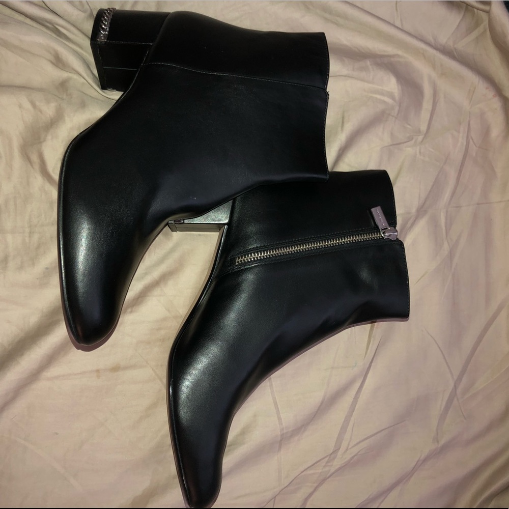 NEVER WORN Michael Kors boots